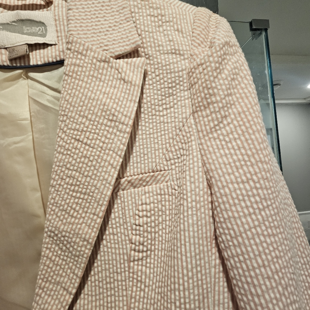 Pink Searsucker Jacket - Picture 2 of 5